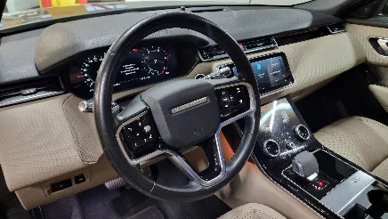 Land Rover Velar photo-14